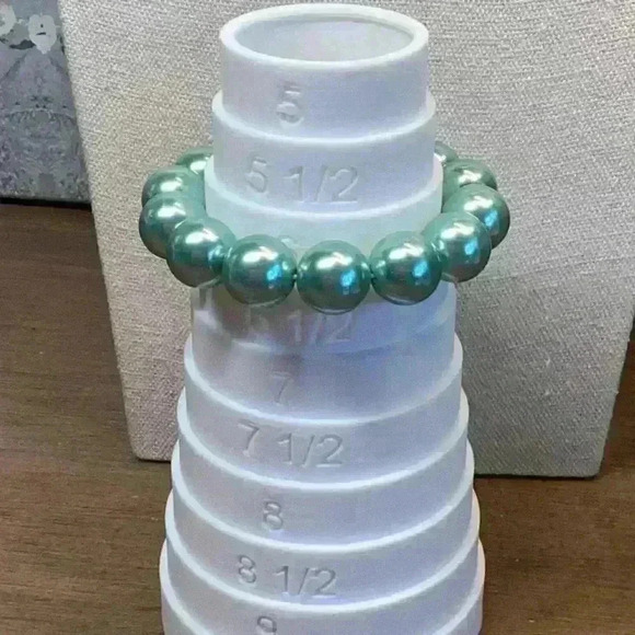 Green Glass Multi Strand Large Beaded Necklace and Bracelet Set Charter Club - Picture 5 of 6